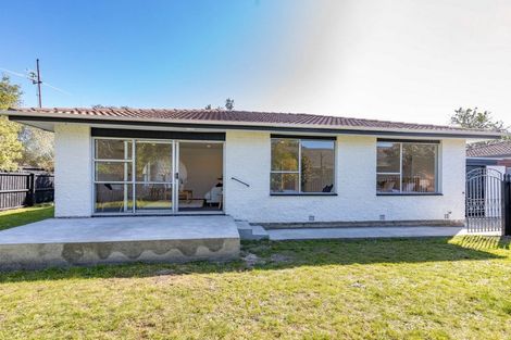 Photo of property in 2/3 Sequoia Place, Parklands, Christchurch, 8083