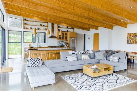 Photo of property in 360a Longbush Road, Hinakura, Masterton, 5884