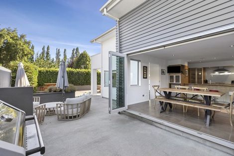 Photo of property in 15 Jessies Crescent, Wanaka, 9305