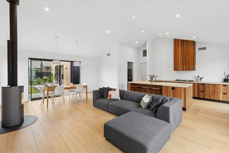 Photo of property in 12 Cleland Close, Wanaka, 9382