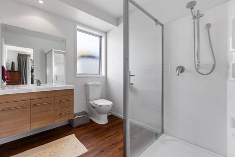 Photo of property in 2 Keene Drive, Bell Block, New Plymouth, 4312