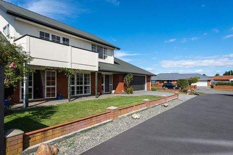 Photo of property in 4 Beauford Place, Parklands, Christchurch, 8083