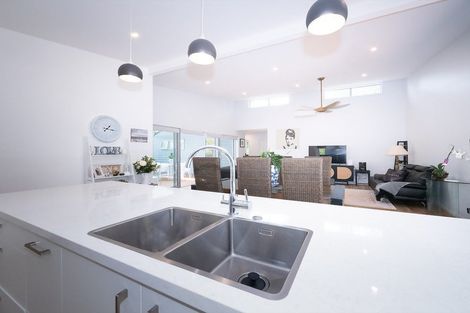 Photo of property in 30 Totara Heights Way, Paihia, 0200