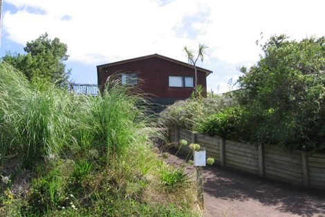 Photo of property in 11 Wellington Road, Surfdale, Waiheke Island, 1081