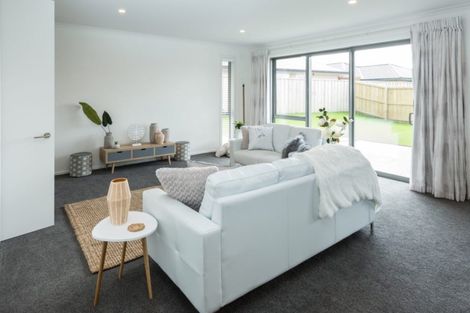 Photo of property in 5 Te Aparangi Crescent, Papakura, 2110