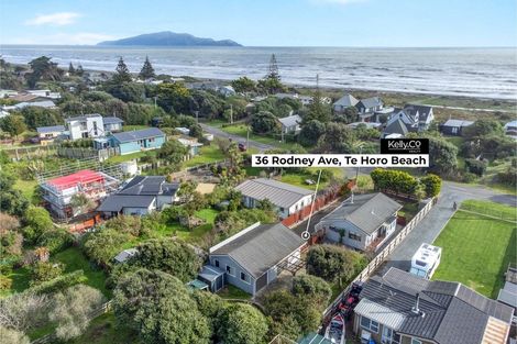 Photo of property in 36 Rodney Avenue, Te Horo Beach, Otaki, 5581