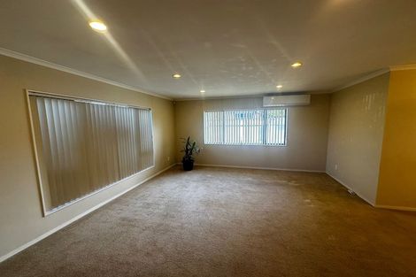 Photo of property in 14 Shankill Place, East Tamaki, Auckland, 2013