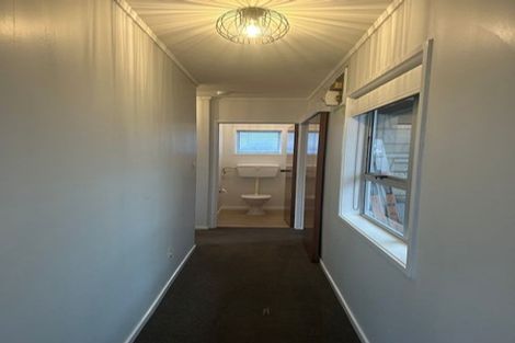 Photo of property in 40 Tiraumea Drive, Pakuranga, Auckland, 2010