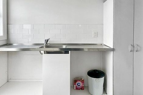 Photo of property in 18 Fairs Road, Milson, Palmerston North, 4414