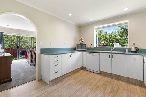 Photo of property in 27 Utauta Street, Waikanae, 5036