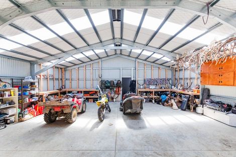 Photo of property in 103 Almadale Road, Cheltenham, Feilding, 4777