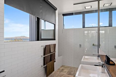 Photo of property in 41 Craig Road, Milford, Auckland, 0620