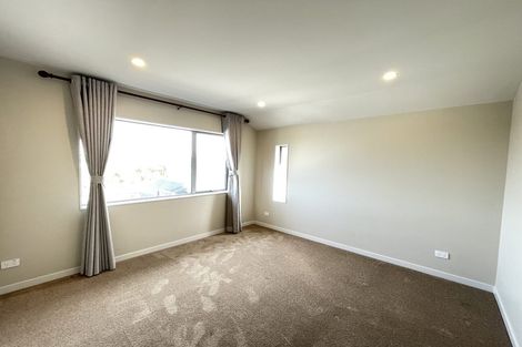 Photo of property in 28a Bruce Road, Glenfield, Auckland, 0629
