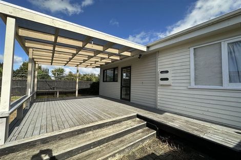 Photo of property in 14 Airdrie Road, Ranui, Auckland, 0612