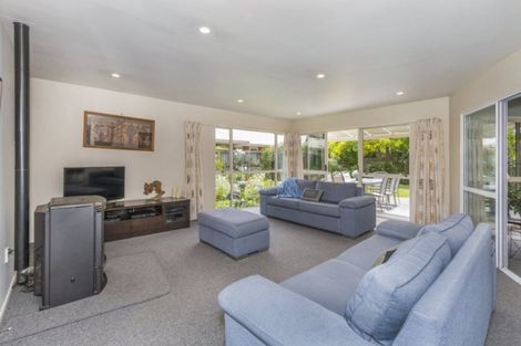 Photo of property in 3 Hamish Place, Westmorland, Christchurch, 8025