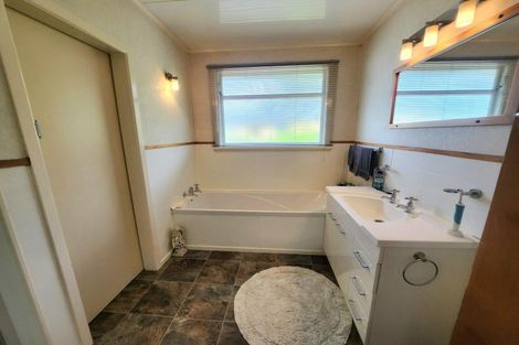 Photo of property in 71 Stuart Street, Holmes Hill, Oamaru, 9401