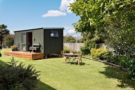 Photo of property in 32 Harrisville Road, Tuakau, 2121