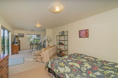 Photo of property in 10 Christa Court, Whitianga, 3510