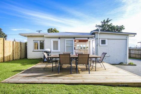 Photo of property in 2/3 Copley Street, New Lynn, Auckland, 0600