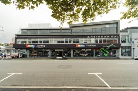 Photo of property in 74 Cambridge Terrace, Waterloo, Lower Hutt, 5011