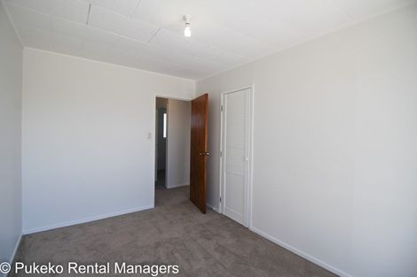 Photo of property in 33 Lendenfeld Drive, Papatoetoe, Auckland, 2025