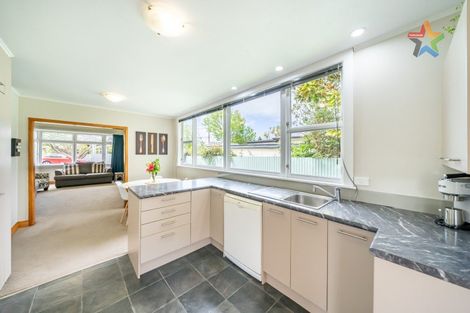 Photo of property in 34 Kiwi Street, Alicetown, Lower Hutt, 5010