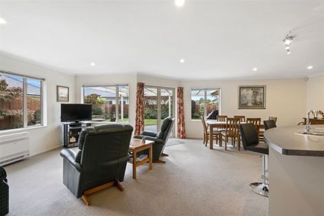 Photo of property in 3 Springside Place, Redwood, Christchurch, 8051