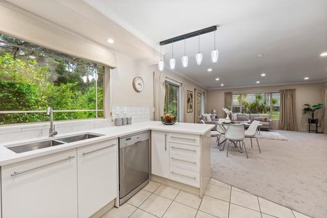 Photo of property in 77c Colwill Road, Massey, Auckland, 0614