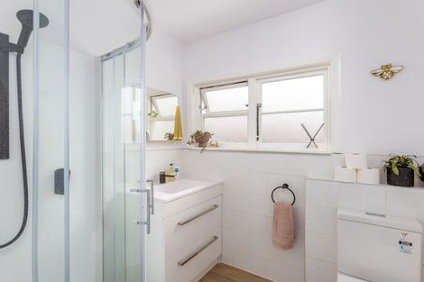 Photo of property in 36 Oakland Street, Northcote, Christchurch, 8052