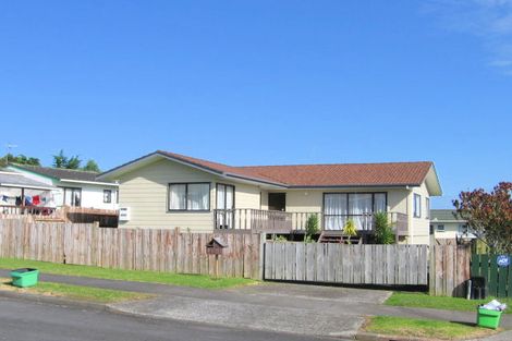 Photo of property in 33 Greenstone Place, Clover Park, Auckland, 2019