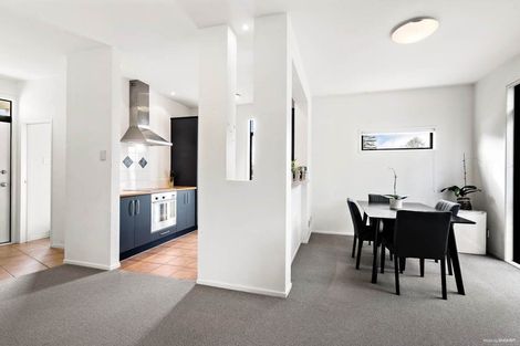 Photo of property in 1/2 Armoy Drive, East Tamaki, Auckland, 2016