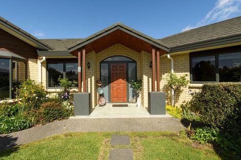 Photo of property in 70 Oteki Park Drive, Welcome Bay, Tauranga, 3112