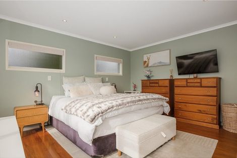 Photo of property in 7 Motukaraka Point, Pauatahanui, Porirua, 5381