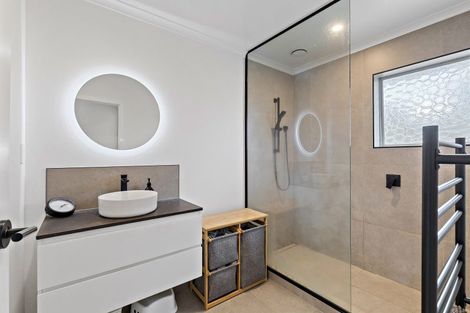 Photo of property in 11a Knightsbridge Place, Dinsdale, Hamilton, 3204