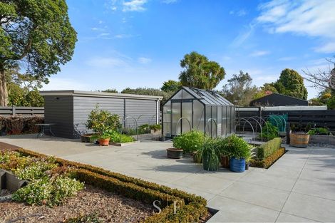 Photo of property in 8 Ngarara Road, Waikanae, 5036