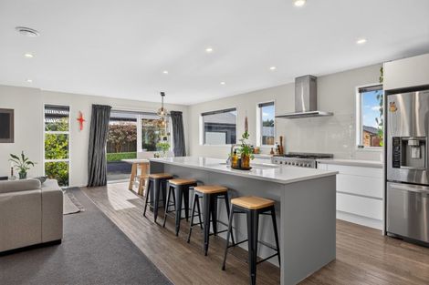 Photo of property in 7 Wattle Lane, Rangiora, 7400
