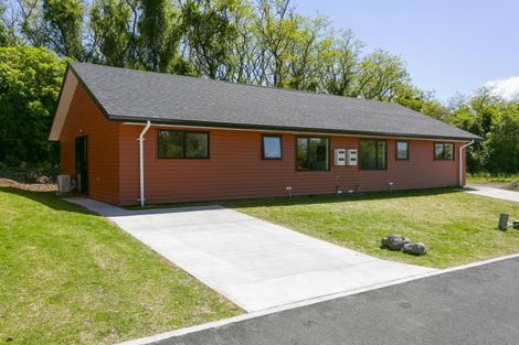 Photo of property in 7 Winnie Close, Acacia Bay, Taupo, 3330