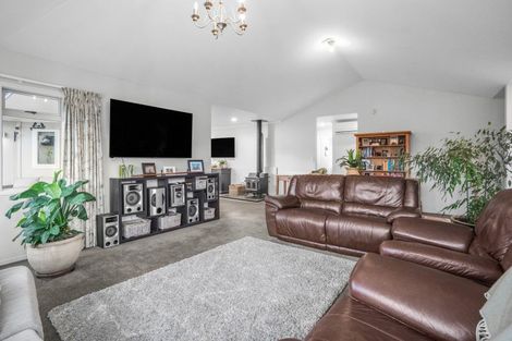 Photo of property in 10 Howard Street, Carterton, 5713