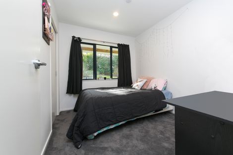 Photo of property in 16 Denehurst Drive, Waimauku, 0812