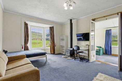 Photo of property in 214 Waianiwaniwa Road, Sheffield, Darfield, 7571