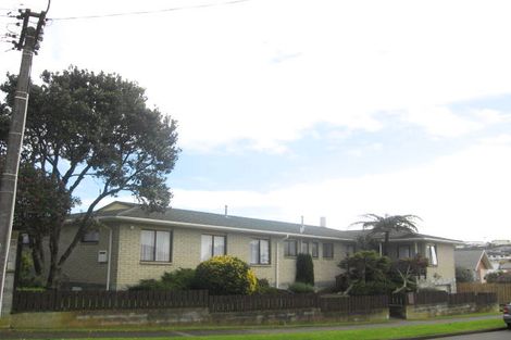 Photo of property in 35-37 Rosendale Avenue, Spotswood, New Plymouth, 4310