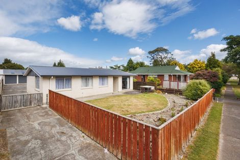 Photo of property in 5 Haast Place, Awapuni, Palmerston North, 4412