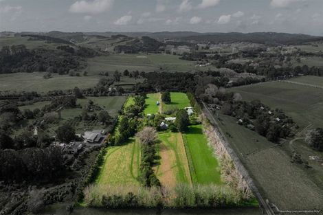 Photo of property in 1021 Old North Road, Waimauku, 0882