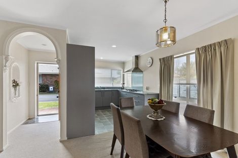 Photo of property in 3 Longford Court, Forest Lake, Hamilton, 3200