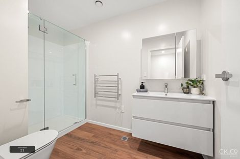 Photo of property in 130 Cambridge Terrace, Fairfield, Lower Hutt, 5011