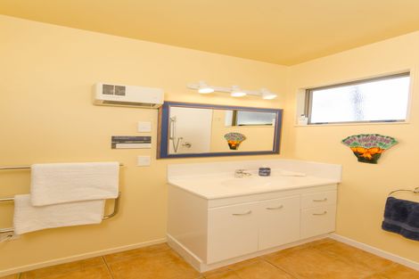 Photo of property in 14 Kotare Street, Ahipara, Kaitaia, 0481