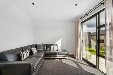 Photo of property in 8 Pounamu Avenue, Albert Town, Wanaka, 9305