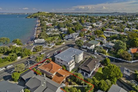 Photo of property in 107 Vauxhall Road, Narrow Neck, Auckland, 0624