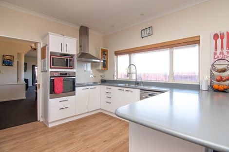 Photo of property in 38 Leander Place, Milson, Palmerston North, 4414