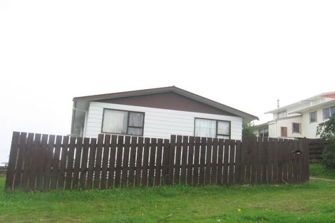 Photo of property in 5 Limerick Grove, Ascot Park, Porirua, 5024